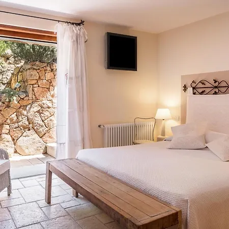 Albero Capovolto Golfo Aranci