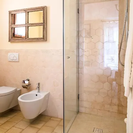 Albero Capovolto Nocleg ze śniadaniem 4*