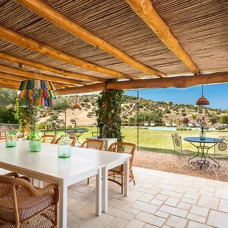 Nocleg ze śniadaniem Albero Capovolto Golfo Aranci